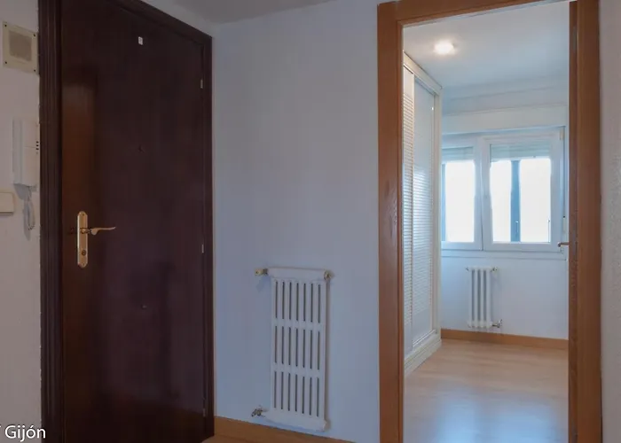 Av Avda. Costa 108 * Хіхон