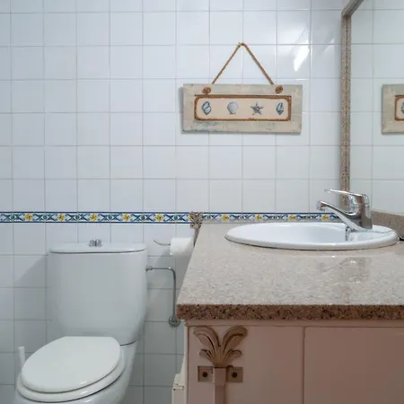 Av Avda. Costa 108 Apartment *