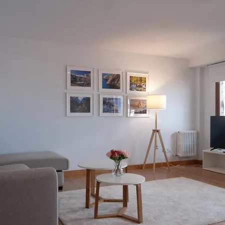 Av Avda. Costa 108 Apartment
