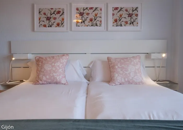 Av Avda. Costa 108 * Gijón